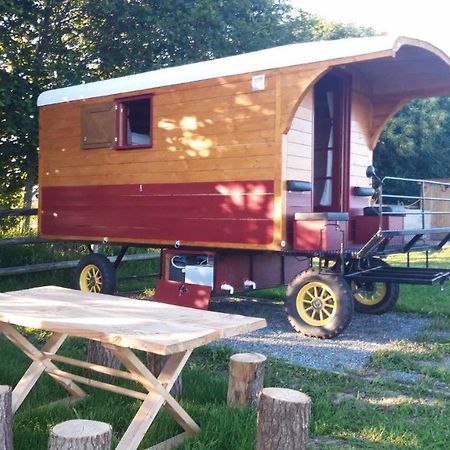 Veritable Roulotte Hippomobile "La Bailleul" Mentheville Eksteriør bilde