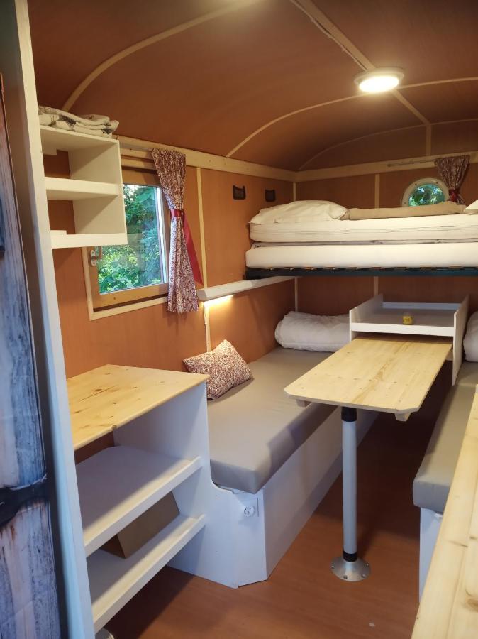 Veritable Roulotte Hippomobile "La Bailleul" Mentheville Eksteriør bilde